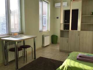 Отель Come Inn Днепр Двухместный номер с 2 отдельными кроватями и собственной ванной комнатой-2